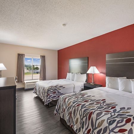 Red Roof Inn & Suites Austin East - Manor Buitenkant foto