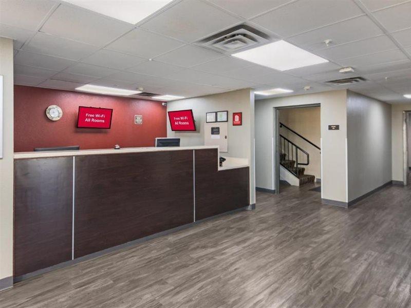 Red Roof Inn & Suites Austin East - Manor Buitenkant foto
