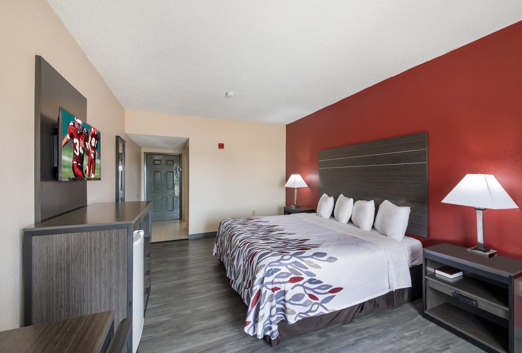 Red Roof Inn & Suites Austin East - Manor Buitenkant foto