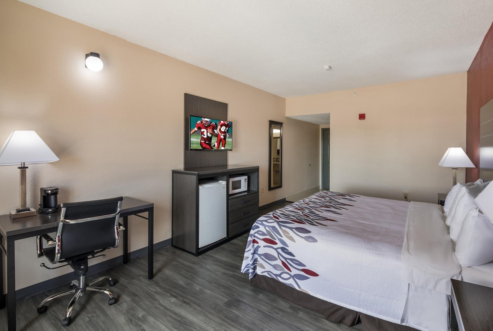Red Roof Inn & Suites Austin East - Manor Buitenkant foto
