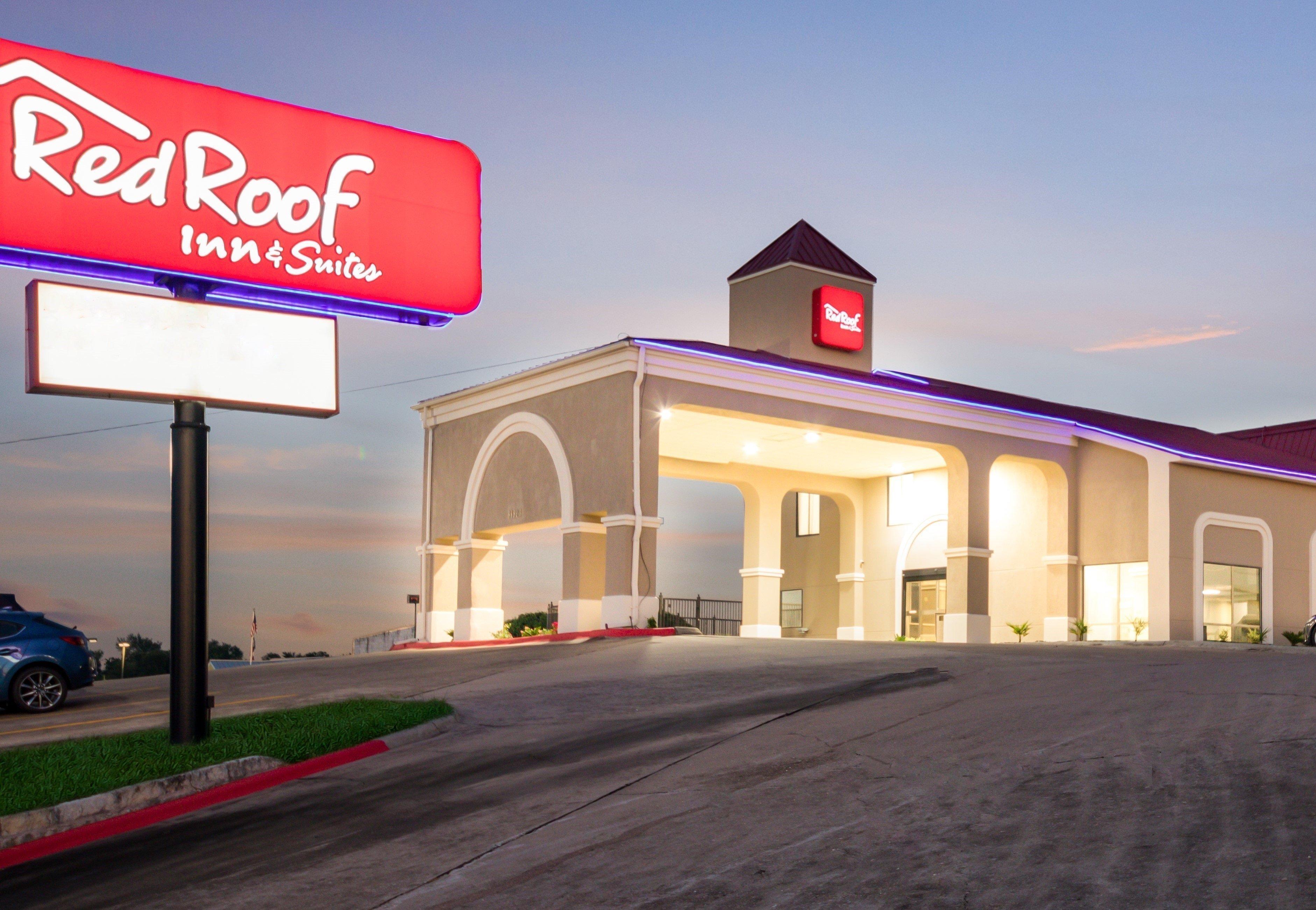 Red Roof Inn & Suites Austin East - Manor Buitenkant foto
