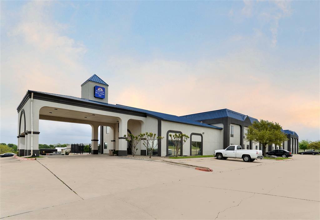 Red Roof Inn & Suites Austin East - Manor Buitenkant foto